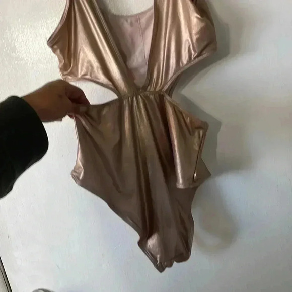Aerie boho metalic cut out swim suit - Picture 6 of 8